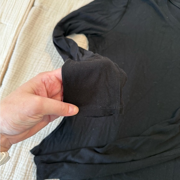 ALO Yoga Dark Long Sleeve Top - Picture 3 of 5